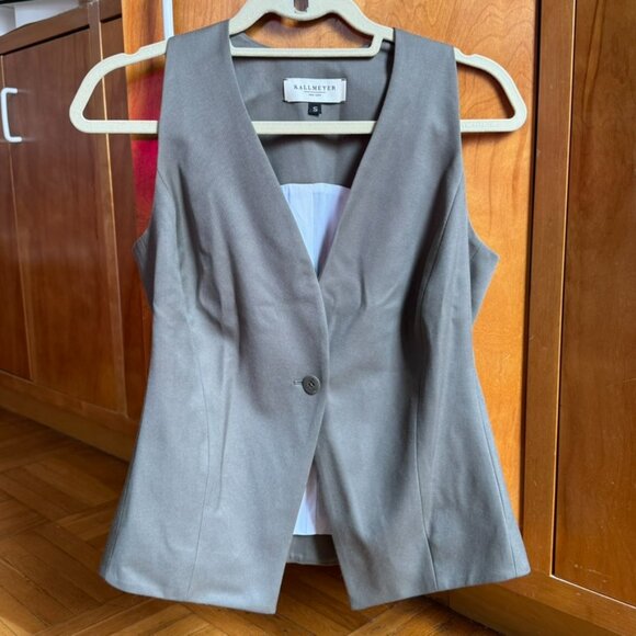 Kallmeyer Grey Vest (size S) WORN ONCE - Picture 2 of 11